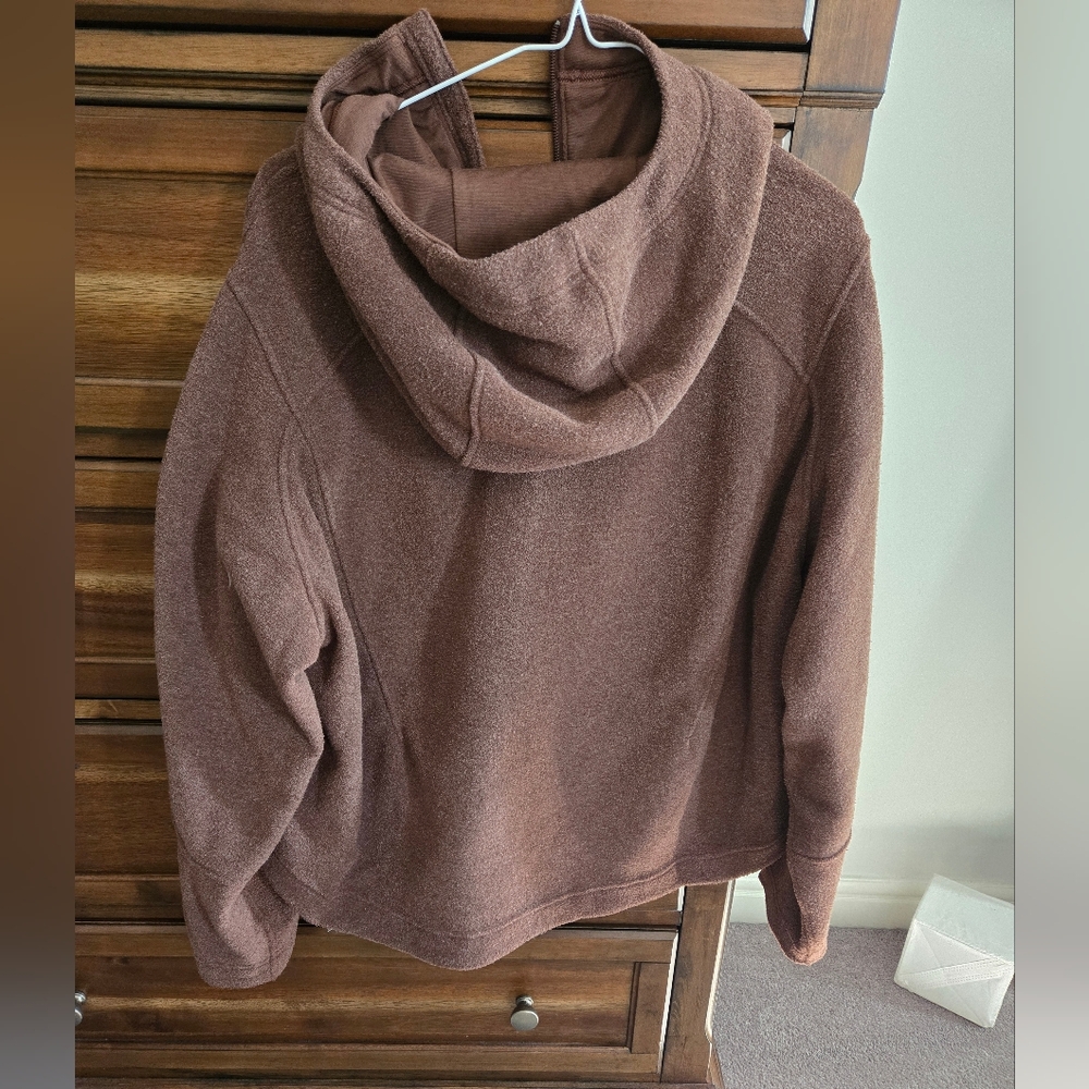Lululemon Loop Terry Fleece - Picture 5 of 5